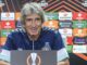 El entrenador del Real Betis, Manuel Pellegrini en la rueda de prensa previa al partido de Liga Europa que disputara contra el Sparta Praha en el estadio Benito Villamarín.EFE/ Raúl Caro