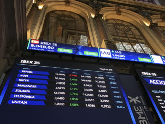 Imagen de este martes de la Bolsa de Madrid, que cierra con una leve subida del 0,04 %.EFE/ Vega Alonso