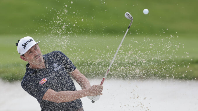 El golfista español Alfredo García Heredia durante la última jornada del Abierto de España, torneo del DP World Tour de golf, este domingo en el Club de Campo Villa de Madrid. EFE/ Sergio Pérez
