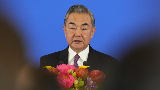 El ministro de Exteriores chino, Wang Yi. EFE/EPA/Ken Ishii / POOL
