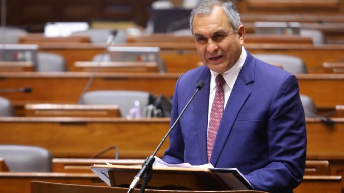 Imagen de archivo de ministro peruano del Interior, Vicente Romero. EFE/ Congreso Del Perú
