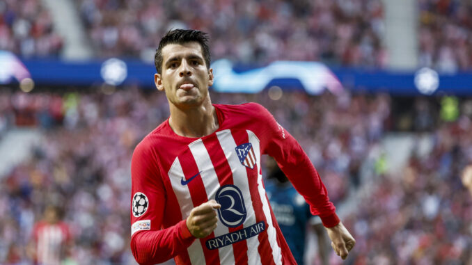 El delantero del Atlético de Madrid Álvaro Morata celebra su gol ante el Feyenoord, durante el partido del grupo E de la fase de grupos de la Liga de Campeones, este miércoles en el Estadio Cívitas Metropolitano de Madrid.- EFE/ Sergio Pérez
