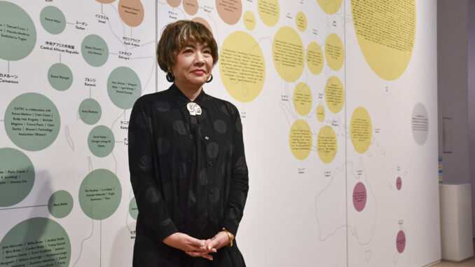 La directora del Mori Art Museum (MAM), Mami Kataoka durante una rueda de prensa celebrada este martes con motivo del 20 aniversario del museo. EFE/ Edurne Morillo
