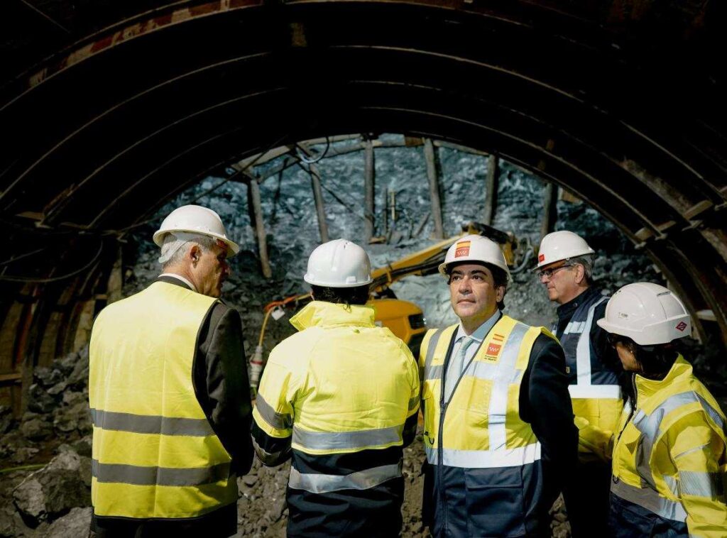 La construcción de la línea 3 del Metro avanza progresivamente