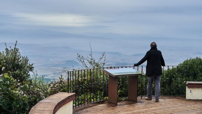 Balcón de la Rioja en la provincia de Álava, hoy. EFE / L. Rico
