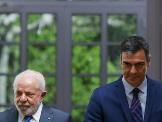 El presidente del Gobierno en funciones, Pedro Sánchez (d), y el presidente de Brasil, Luiz Inácio Lula da Silva (i), en una imagen de archivo. EFE/ Javier Lizón