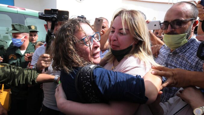 Amira Bouraoui, (izq) en una imagen del 2 de julio de 2020.EFE/EPA/STR
