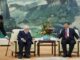 El presidente chino, Xi Jinping, se reúne con el exsecretario de Estado de Estados Unidos Henry Kissinger, en Pekín, China, el 8 de noviembre del 2018. EFE/Thomas Peter