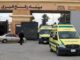Ambulancias cruzan el paso fronterizo de Rafah entre la Franja de Gaza y Egipto, en Rafah, Egipto, el 19 de noviembre de 2023. EFE/EPA/KHALED ELFIQI