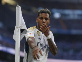 El delantero brasileño del Real Madrid, Rodrygo Goes, durante el encuentro de la jornada 7 de LaLiga EA Sports entre el Real Madrid y la UD Las Palmas en el Estadio Santiago Bernabéu, en Madrid. EFE/Rodrigo Jiménez