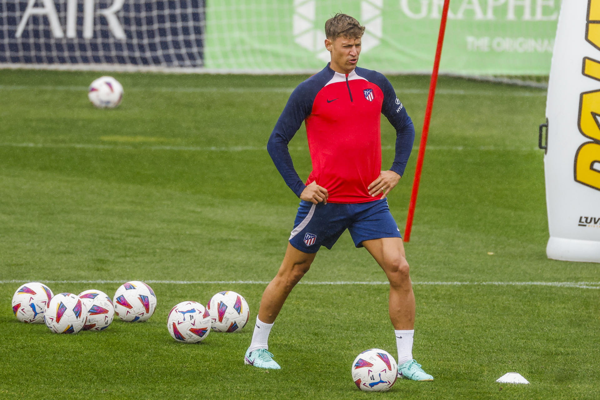 Marcos Llorente, en el entrenamiento del Atlético de Madrid de este jueves. EFE/ Aitor Martin
