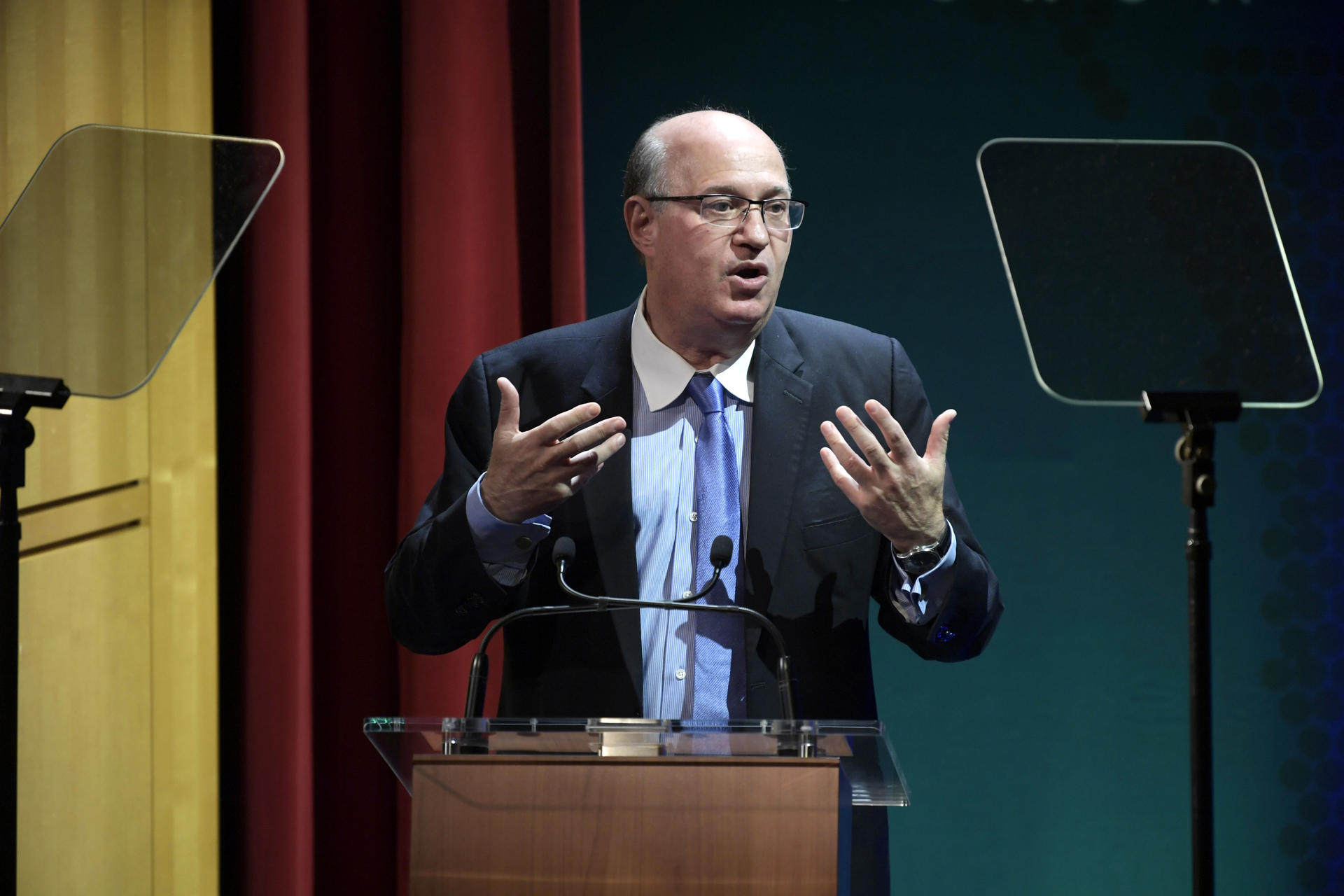 El presidente del Banco Interamericano de Desarrollo (BID), el brasileño Ilan Goldfajn, habla durante la inauguración del Foro de Inversión Responsable de la Alianza Américas-BID que se celebra hoy en la sede de la institución en Washington (EE.UU.). EFE/Lenin Nolly
