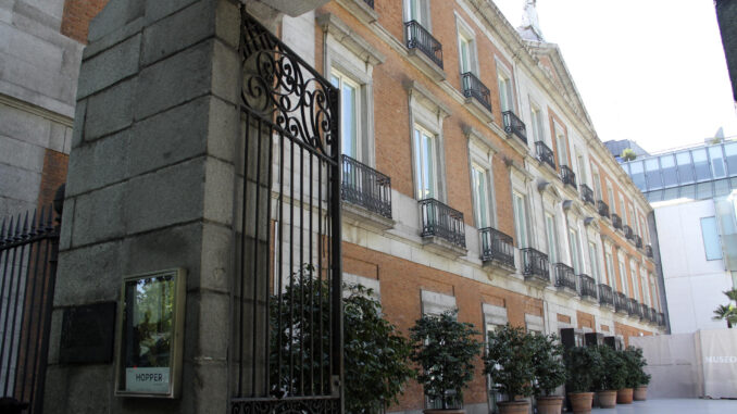 Imagen de archivo de la entrada del Museo Nacional Thyssen-Bornemisza. EFE/Beatriz Velardiez
