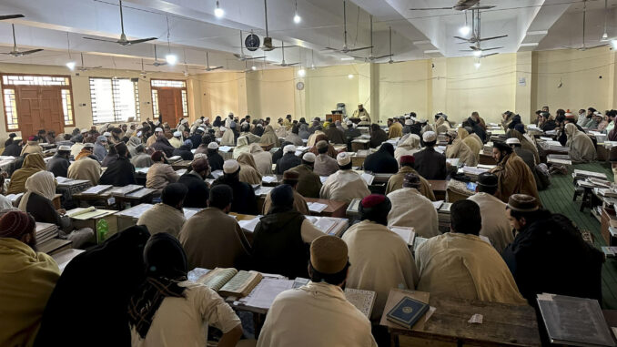 La llamada 'universidad de la yihad' de Pakistán, el seminario religioso Darul Uloom Haqqania. EFE/ Amjad Ali
