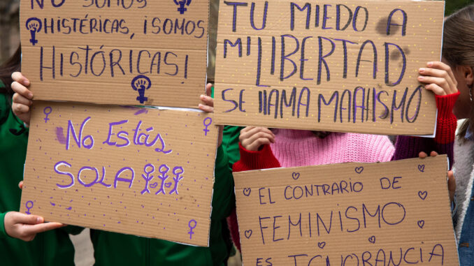 Concentración en Logroño contra la violencia sexual en una imagen de archivo. EFE/Raquel Manzanares
