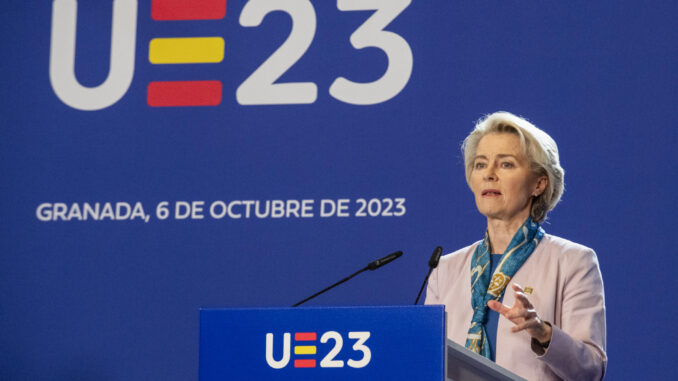 Imagen de Archivo de la presidenta de la Comisión Europea, Ursula von der Leyen.
  EFE/Miguel Angel Molina
