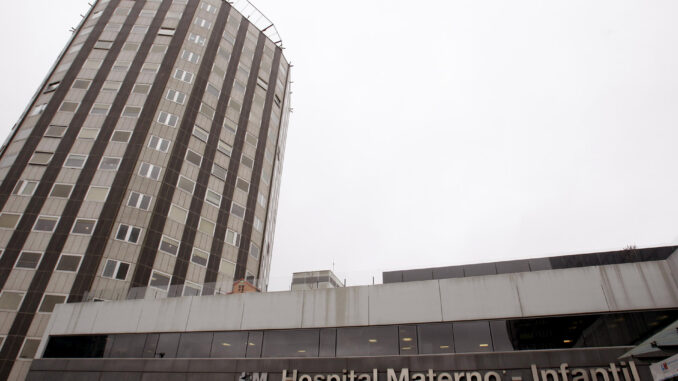 Entrada al hospital Materno-Infantil de La Paz. EFE/Javier Tormo
