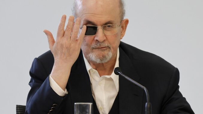 Imagen de archivo del escritor Salman Rushdie. EFE/EPA/RONALD WITTEK
