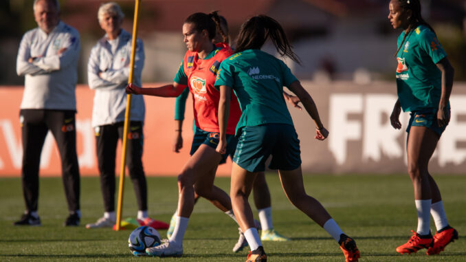 Ana Vitoria (c) de la selección brasileña femenina de fútbol, en una foto de archivo.EFE/ André Coelho
