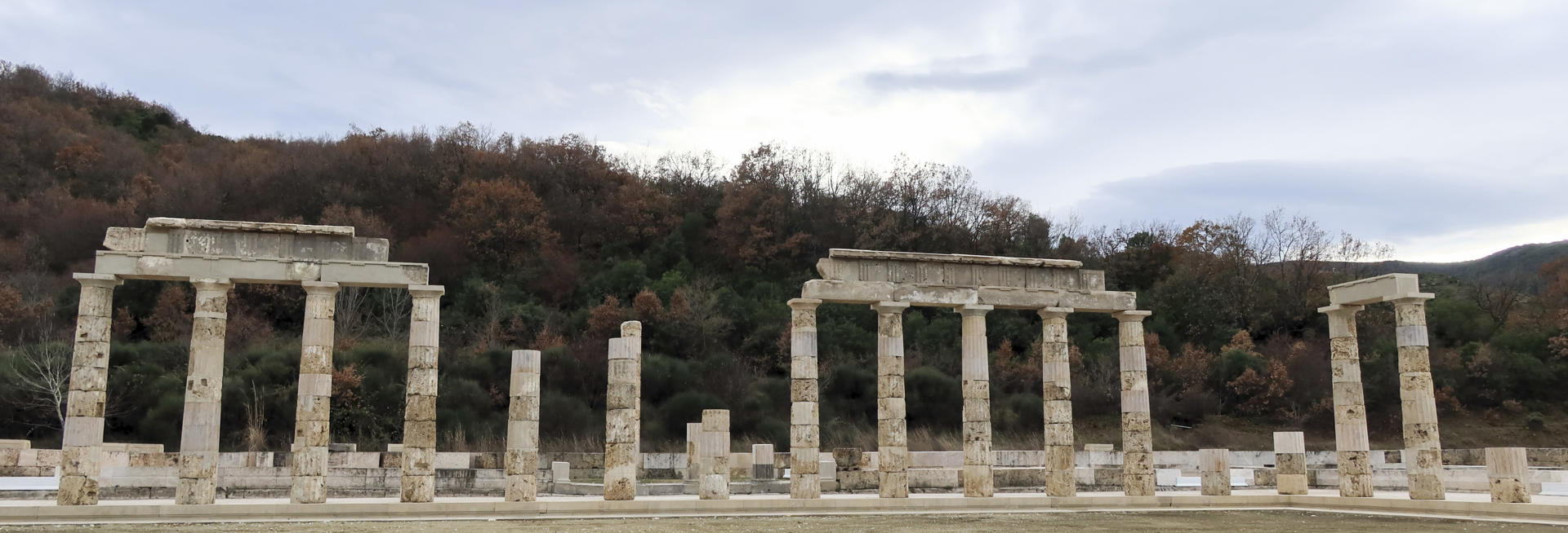 El Palacio de Filipo II, padre de Alejandro Magno, se reabre mañana viernes al público en el pueblo de Vergina (Grecia), la antigua capital del imperio macedonio, tras más de 16 años de arduas obras para recuperar y restaurar las ruinas del edificio más grande de la Grecia clásica. EFE/ Ministerio De Cultura De Grecia SÓLO USO EDITORIAL / SÓLO DISPONIBLE PARA ILUSTRAR LA NOTICIA QUE ACOMPAÑA (CRÉDITO OBLIGATORIO)
