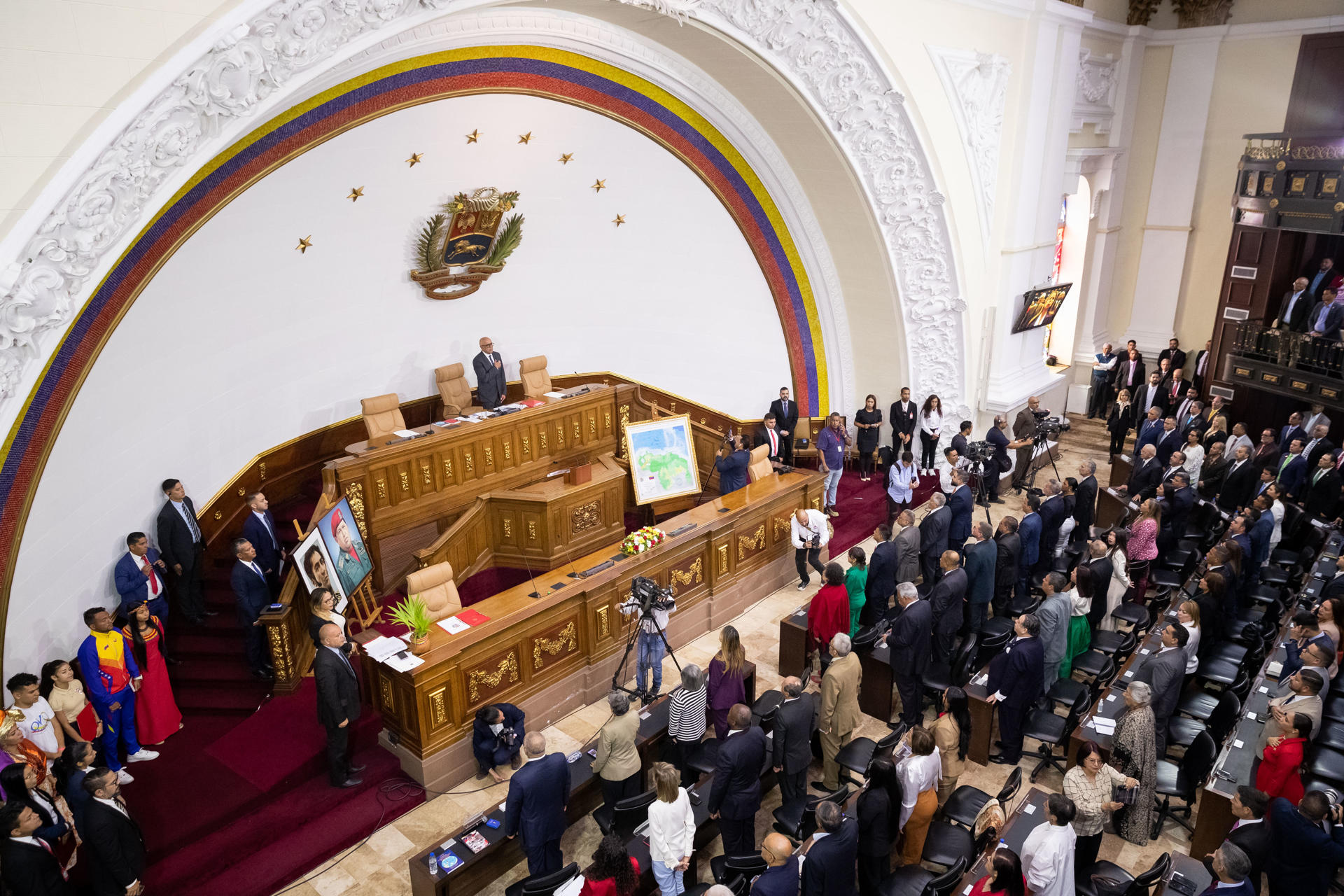 El diputado oficialista Jorge Rodríguez asume como presidente de la Asamblea Nacional (AN/Parlamento) de Venezuela hoy, en Caracas (Venezuela). EFE/ Rayner Pena R
