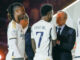 El delantero del Real Madrid Vinicius Junior (c) conversa con su presidente, Florentino pérez (d), tras la final de la Supercopa de España que Real Madrid y FC Barcelona han disputado en el estadio Al Awwal Park de Riad, en Arabia Saudí. EFE/Juan Carlos Cárdenas