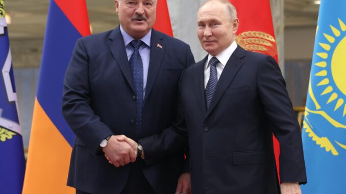 Imagen de Archivo de los presidentes ruso, Vladímir Putin, y bielorruso, Alexandr Lukashenko.
EFE/EPA/KONSTANTIN ZAVRAZHIN / KREMLIN / POOL
