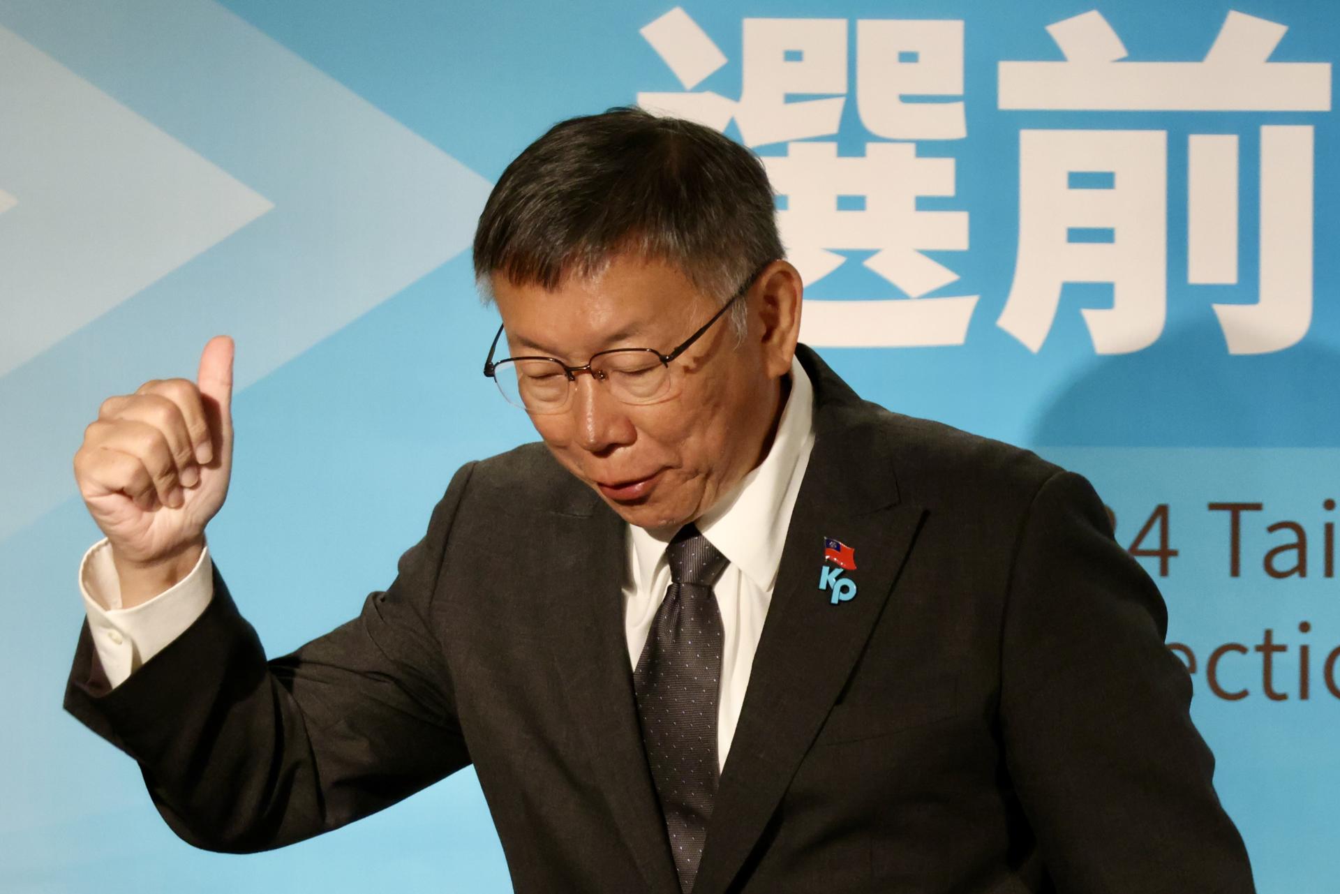 El candidato presidencial del Partido Popular de Taiwán (TPP), Ko Wen-je, durante una conferencia de prensa en Taipei, Taiwán, el 12 de enero de 2024. EFE/EPA/RITCHIE B. TONGO
