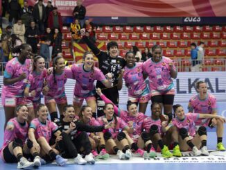 Las jugadoras de España celebran la victoria en Skopje. EFE/EPA/Georgi Licovski