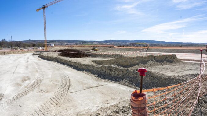 Terrenos donde se ubicará la infraestructura del acelerador de partículas (IFMIF-DONES), la mayor inversión en una instalación de este tipo en España, en el municipio granadino de Escúzar. EFE/Miguel Ángel Molina
