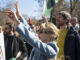 La vicepresidenta segunda del Gobierno, Yolanda Díaz, participa en la manifestación a favor de Palestina con el lema 'No a la impunidad. Fin a la masacre', que ha partido desde la plaza de Atocha hasta la Puerta del Sol, este sábado, en Madrid. EFE/ Fernando Villar