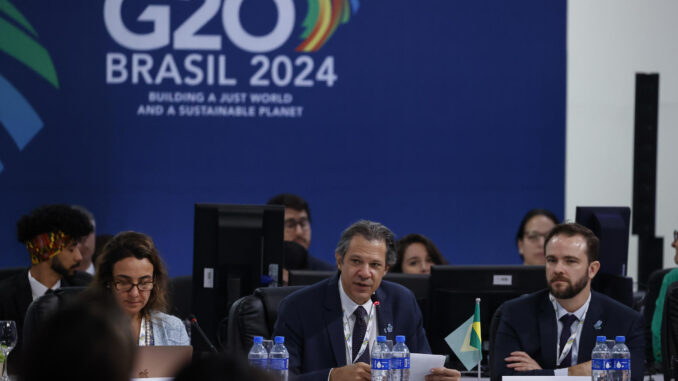 El ministro de Hacienda de Brasil, Fernando Haddad, participa durante una reunión de ministros de Economía del G20 en Sao Paulo (Brasil). EEFE/ Sebastiao Moreira
