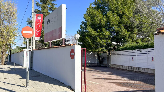 Imagen de archivo de la entrada a las instalaciones de la guardería 'Pecas' de Pozuelo de Alarcón (Madrid). EFE/Clara Gámez
