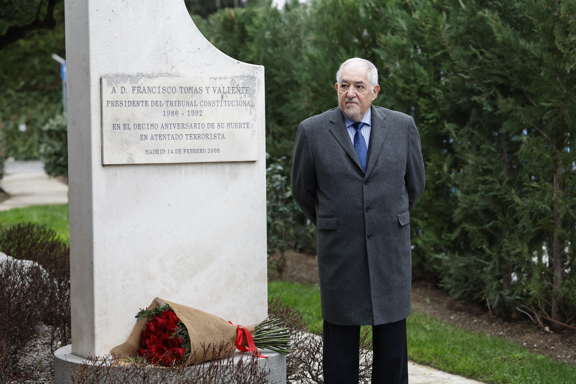 El presidente del Tribunal Constitucional (TC), Cándido-Conde Pumpido, interviene en el acto de homenaje a Francisco Tomás y Valiente, presidente emérito del TC, en el XXVIII aniversario de su asesinato por la banda terrorista ETA, este miércoles en Madrid. EFE/Javier Lizón
