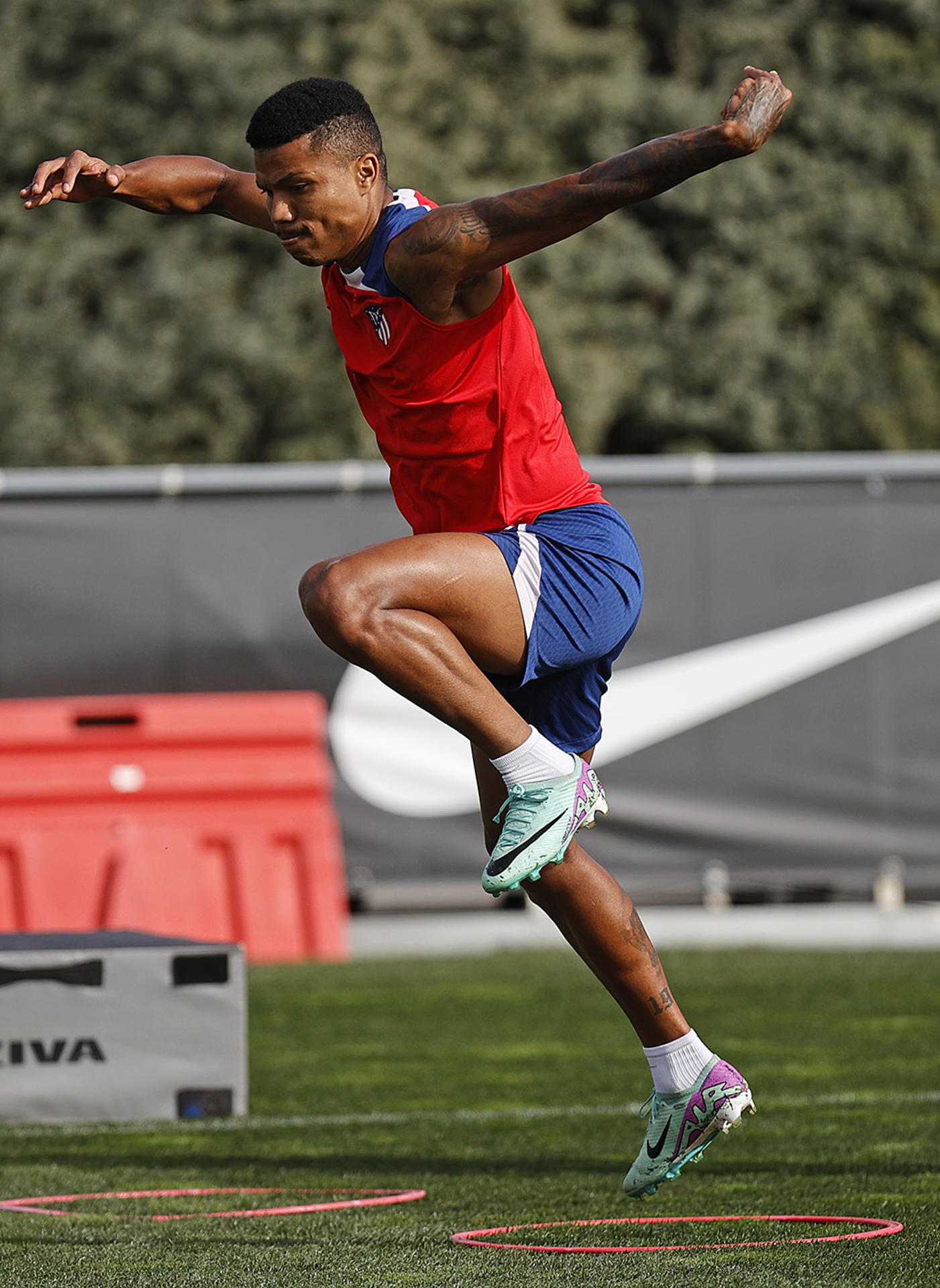 Reinildo Mandava, en un ejercicio del entrenamiento. EFE/Atlético de Madrid.
