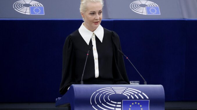 Yulia Naválnaya, viuda del opositor Alexéi Navalni, en el Parlamento Europeo. EFE/EPA/RONALD WITTEK
