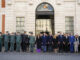 La presidenta de la Comunidad de Madrid, Isabel Díaz Ayuso, junto a los miembros de su Gobierno guardan este lunes un minuto de silencio por la muerte de los dos guardias civiles en la localidad gaditana de Barbate. EFE/ Borja Sánchez Trillo