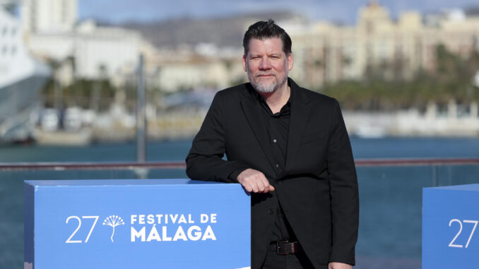 El director Christopher Zalla posa en el pase gráfico de la película "Radical", que se presenta este domingo en el 27 Festival de Málaga. EFE/Daniel Pérez
