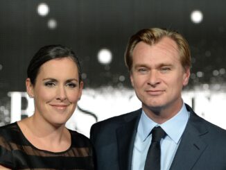 Foto archivo. El director británico estadounidense Christopher Nolan (derecha) y su esposa, la productora británica Emma Thomas (izquierda). EFE/FACUNDO ARRIZABALAGA