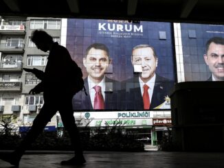 Carteles electorales en Estambul. EFE/EPA/ERDEM SAHIN