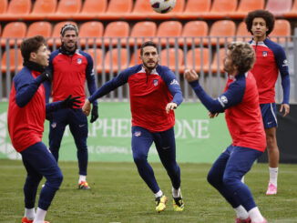 Koke, Griezmann, Witsel, De Paul y Riquelme, en un ejercicio del entrenamiento de este sábado. EFE/ Atlético De Madrid