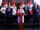 Fotografía cedida por la Presidencia de Perú de la mandataria, Dina Boluarte, durante un discurso a la Nación en compañía de su gabinete de Ministros, este sábado en el Palacio de Gobierno, en Lima (Perú). EFE/ Presidencia Del Perú