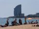 Imagen de archivo de la playa de la playa de la Barceloneta, en Barcelona. EFE/ Enric Fontcuberta