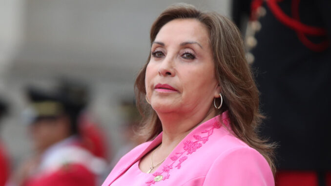 La presidenta de Perú, Dina Boluarte, en una fotografía de archivo. EFE/ Paolo Aguilar
