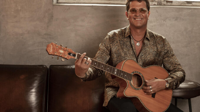 Fotografía cedida por Andrés Oyuela donde aparece el cantante colombiano Carlos Vives. EFE/Andrés Oyuela
