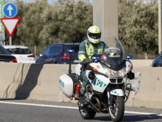 Foto de archivo de una agente de la Guardia Civil de Tráfico. EFE/ Mariscal