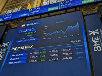 Imagen de este miércoles de la Bolsa, a cuyo cierre ha subido un 1,09%. EFE/ Vega Alonso