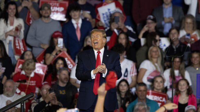 El expresidente de EE.UU. Donald J. Trump, en una fotografía de archivo. EFE/Randall Hill
