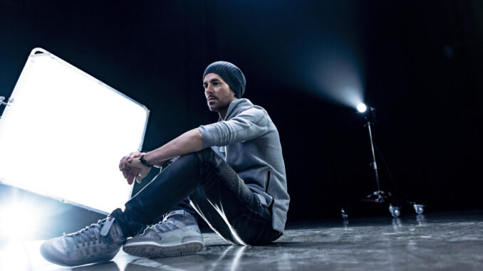 Fotografía cedida por Sony Music Latin donde aparece el cantante español Enrique Iglesias. EFE/Alan Silfen
