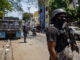 Policías patrullan las calles de Puerto Príncipe (Haití), en una fotografía de archivo. EFE/ Mentor David Lorens